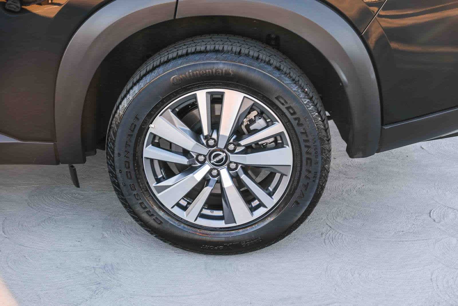 Thumbnail: 2025 Nissan Pathfinder - 8