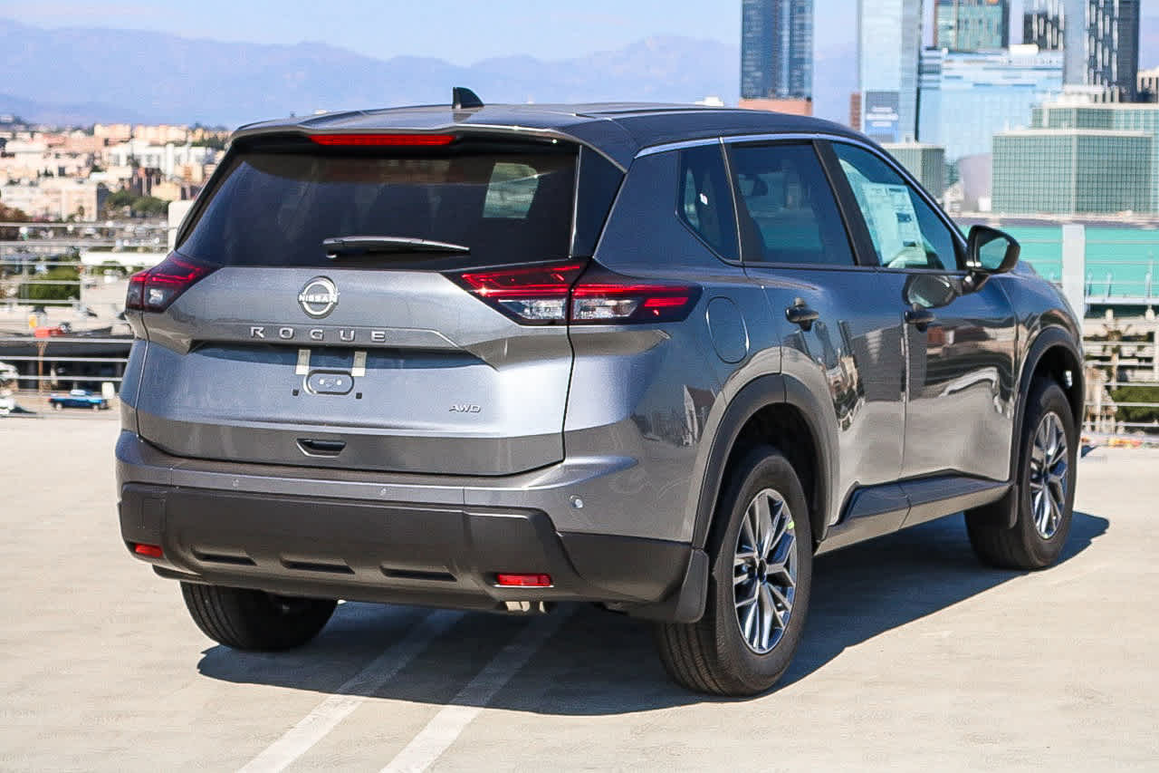Thumbnail: 2026 Nissan Rogue - 6