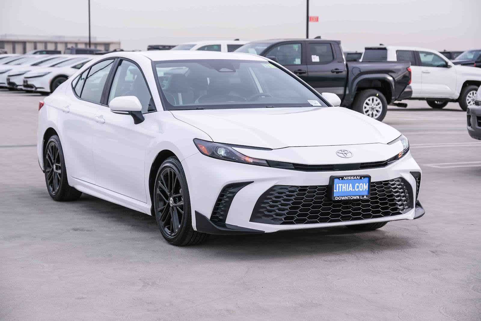 Thumbnail: 2025 Toyota Camry - 4