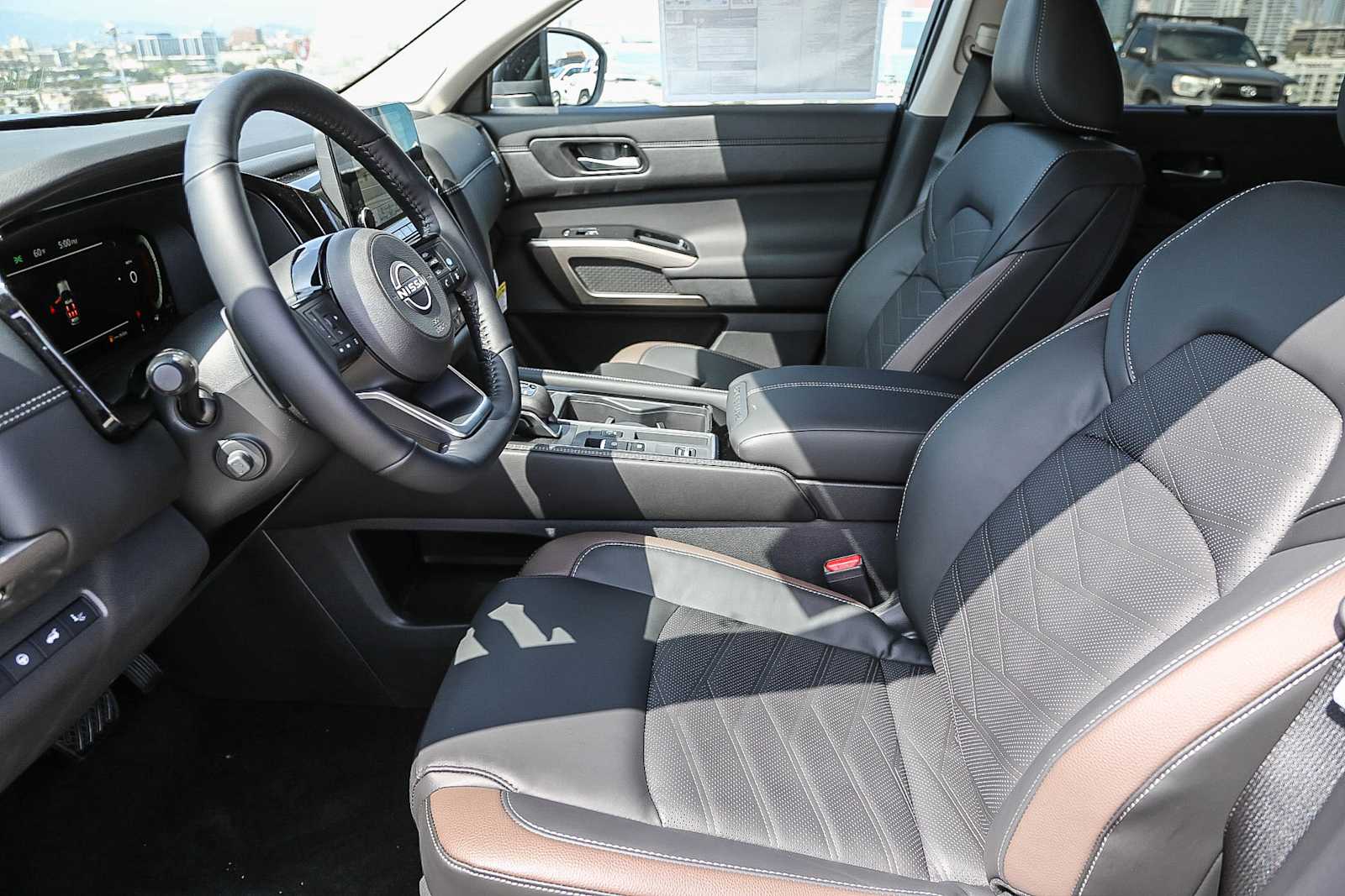 Thumbnail: 2025 Nissan Pathfinder - 19