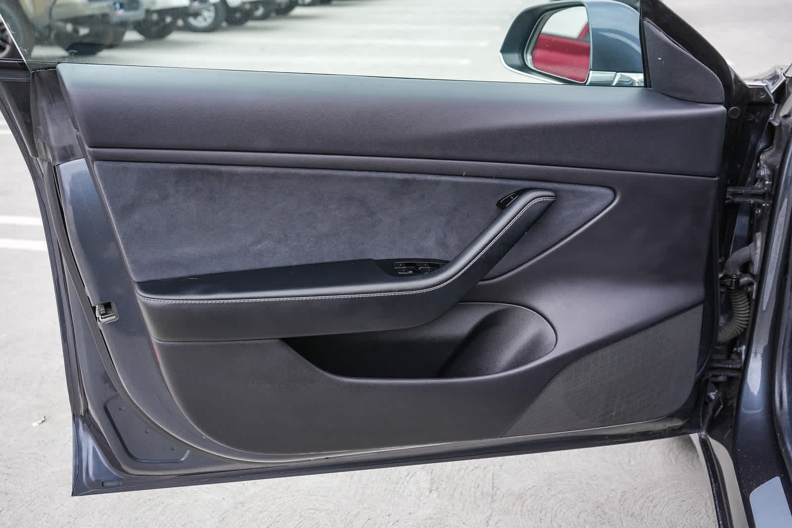 Thumbnail: 2019 Tesla Model 3 - 21