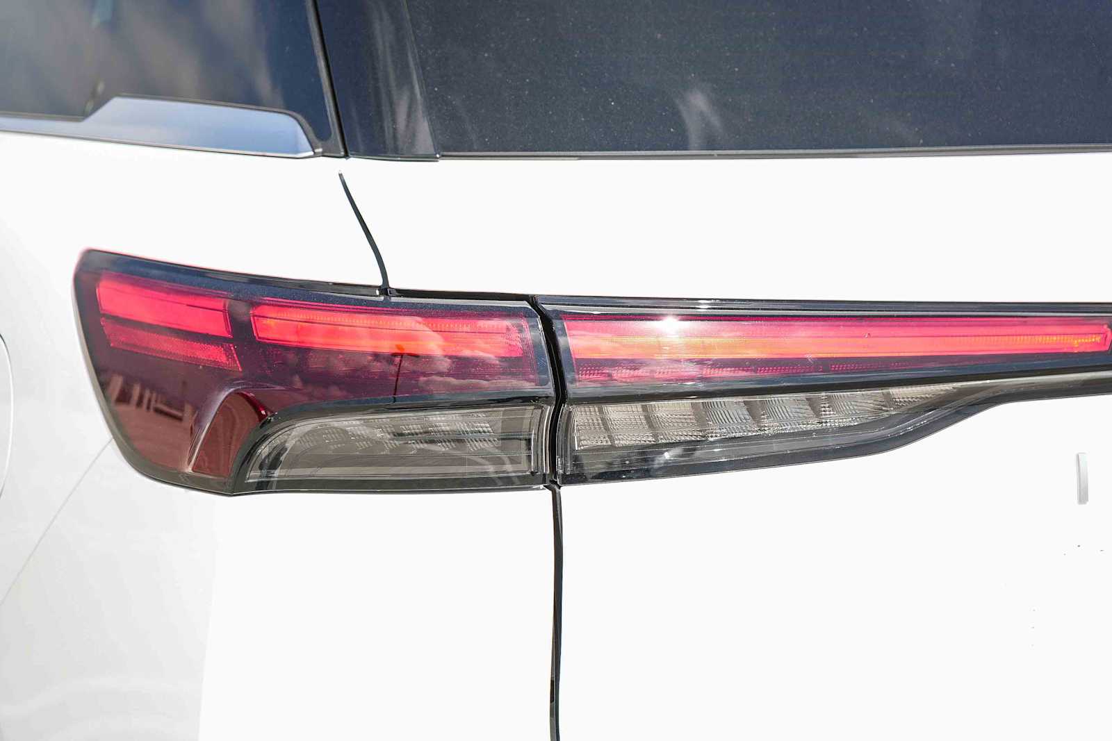 Thumbnail: 2026 INFINITI QX60 - 9