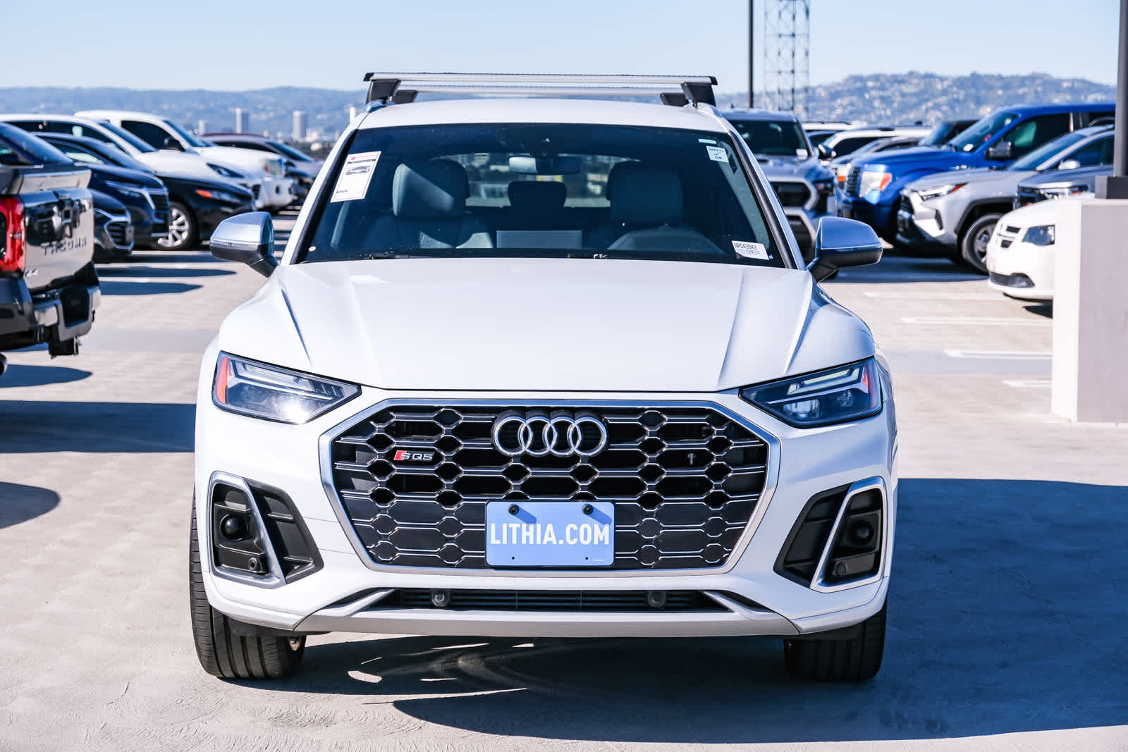 Thumbnail: 2022 Audi SQ5 - 2