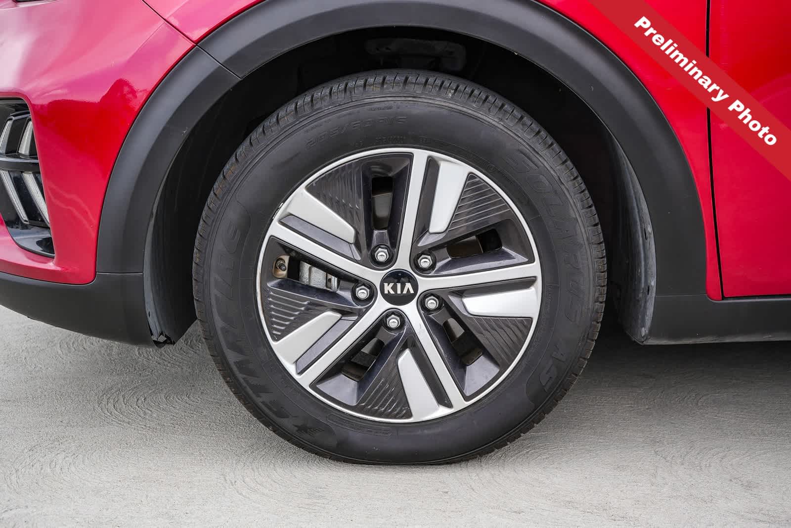 Thumbnail: 2020 Kia Niro - 12