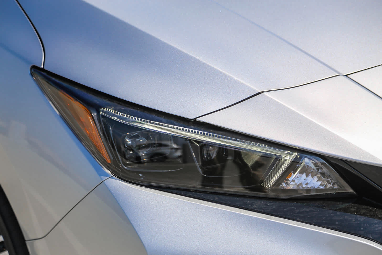 Thumbnail: 2025 Nissan Leaf - 4