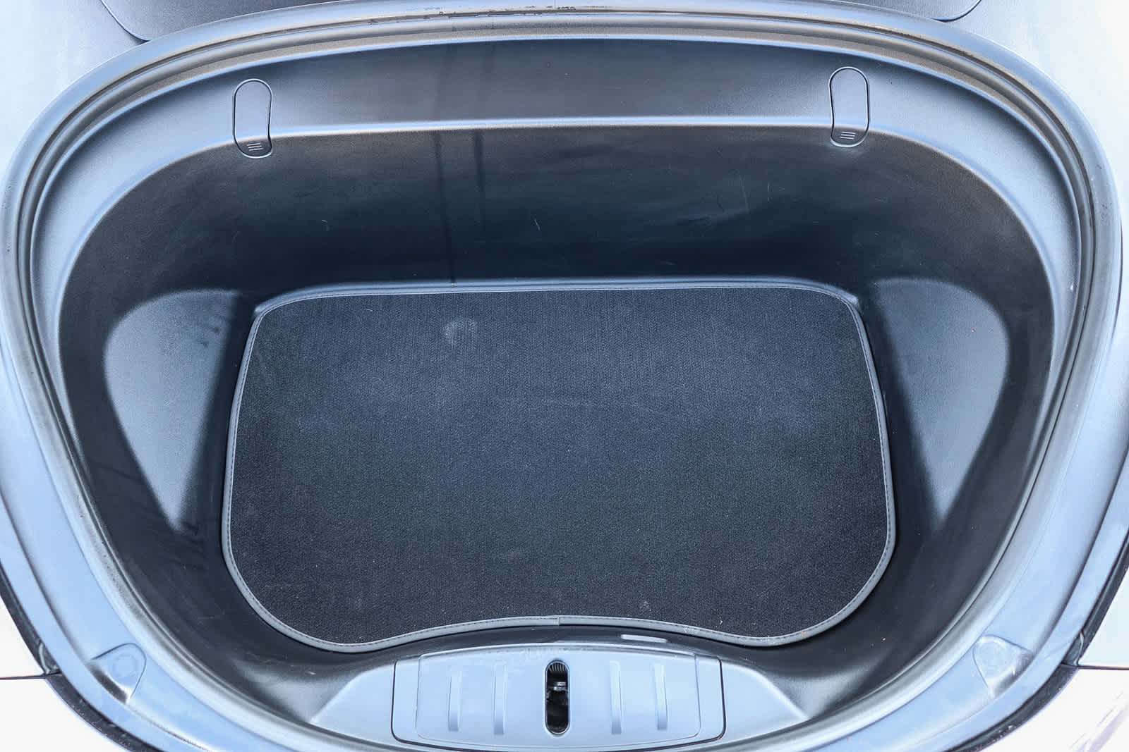 Thumbnail: 2018 Tesla Model 3 - 26
