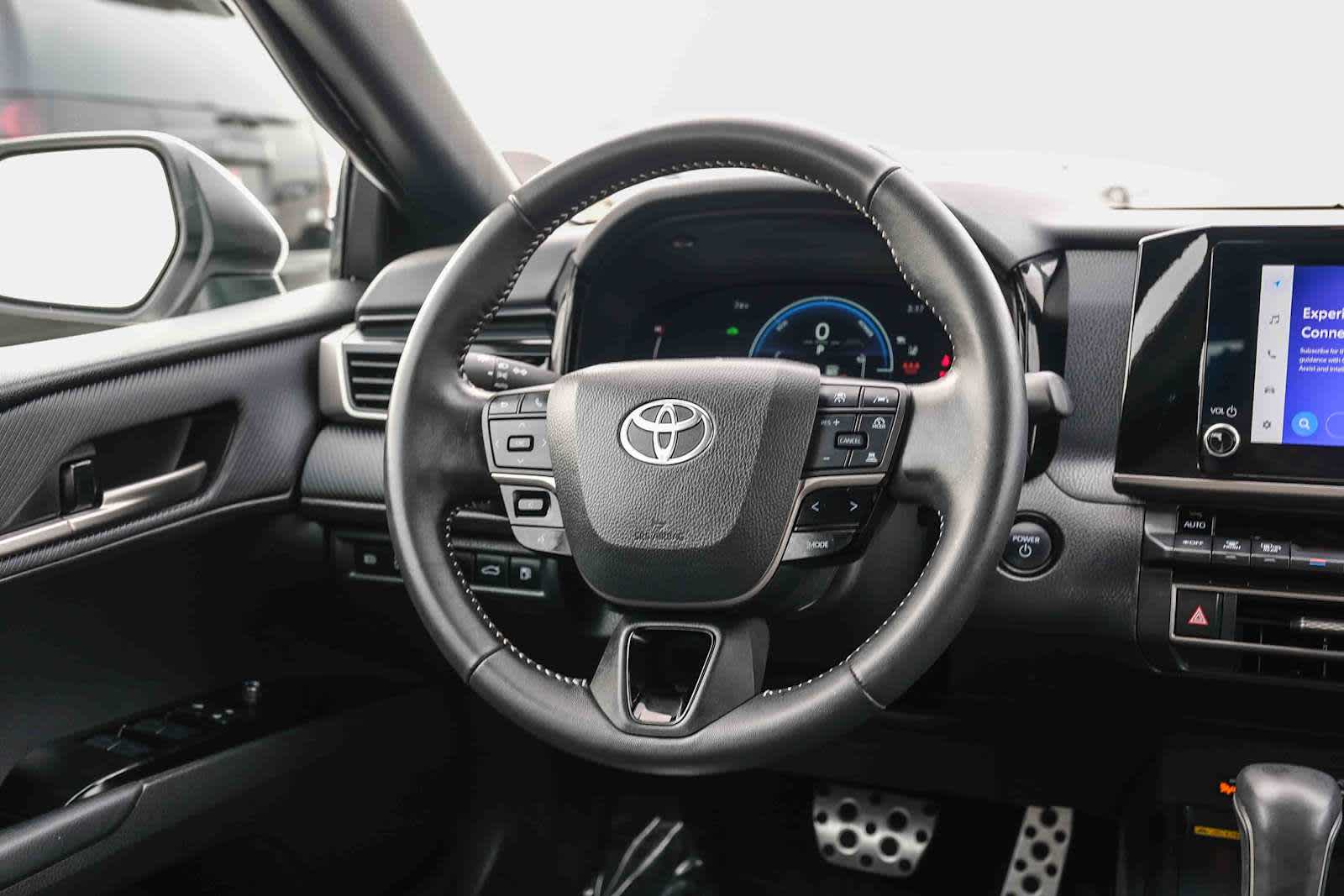 Thumbnail: 2025 Toyota Camry - 17