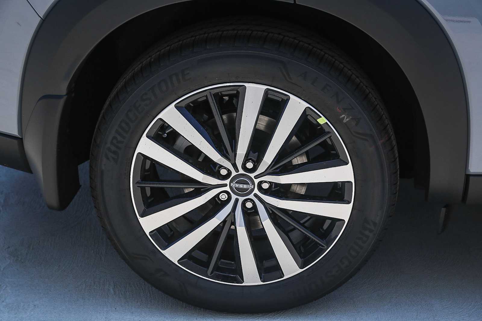 Thumbnail: 2025 Nissan Pathfinder - 11