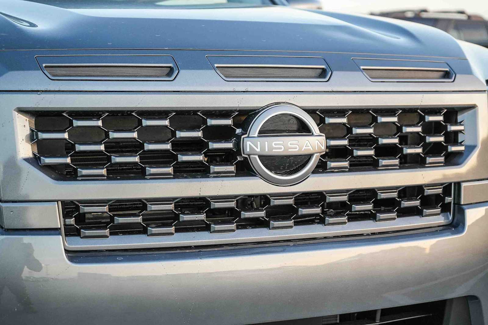 Thumbnail: 2026 Nissan Frontier - 5