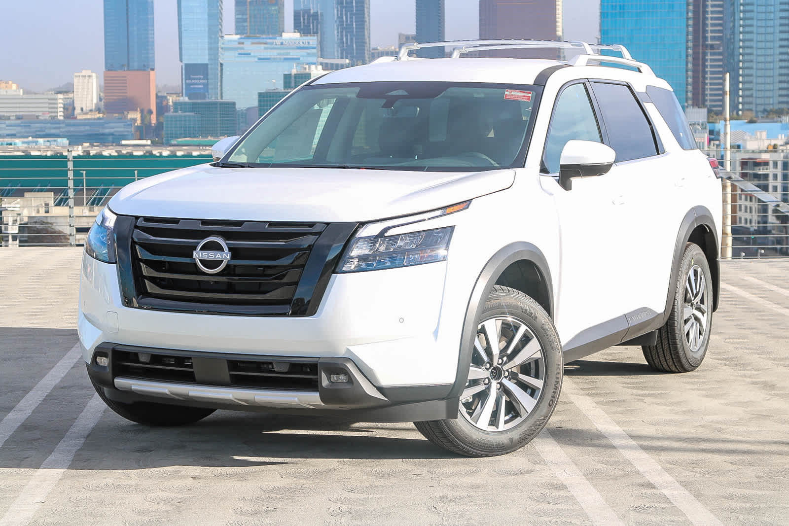 2025 Nissan Pathfinder SL -
                  Los Angeles, CA