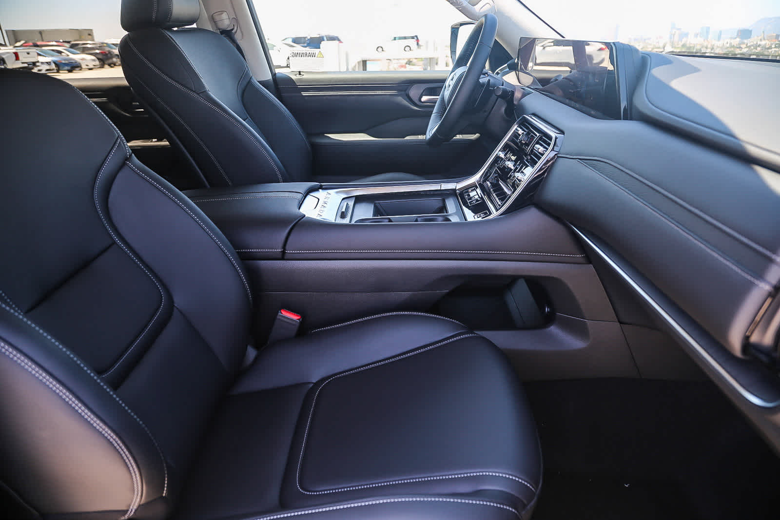 Thumbnail: 2026 Nissan Armada - 18