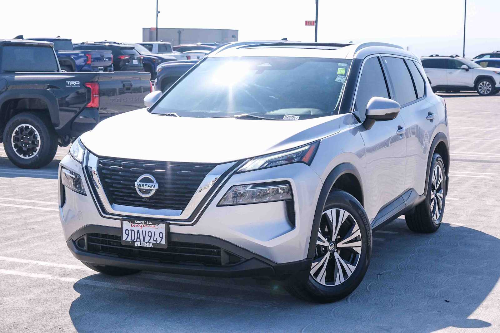 Thumbnail: 2021 Nissan Rogue - 1