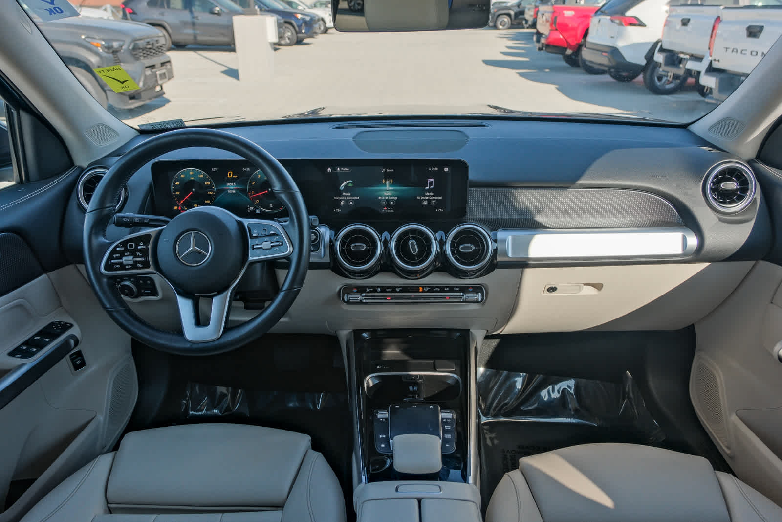 Thumbnail: 2022 Mercedes-Benz GLB - 13