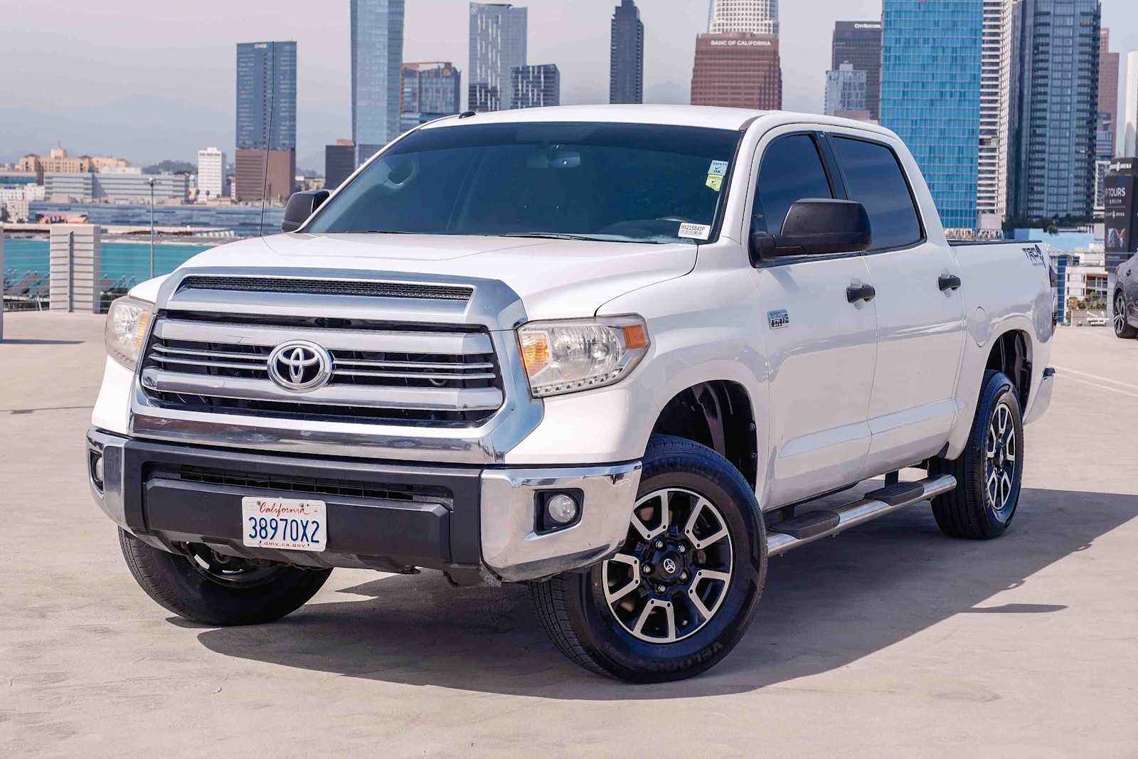 2017 Toyota Tundra SR5 -
                  Los Angeles, CA