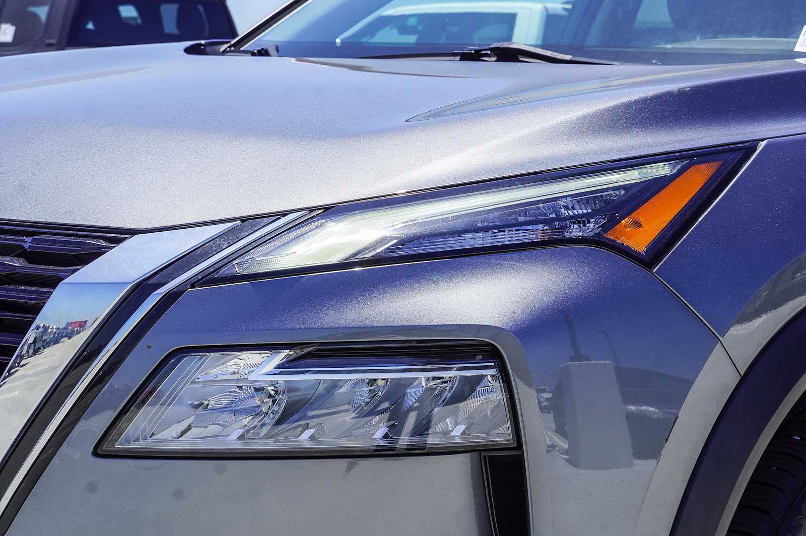 Thumbnail: 2022 Nissan Rogue - 11