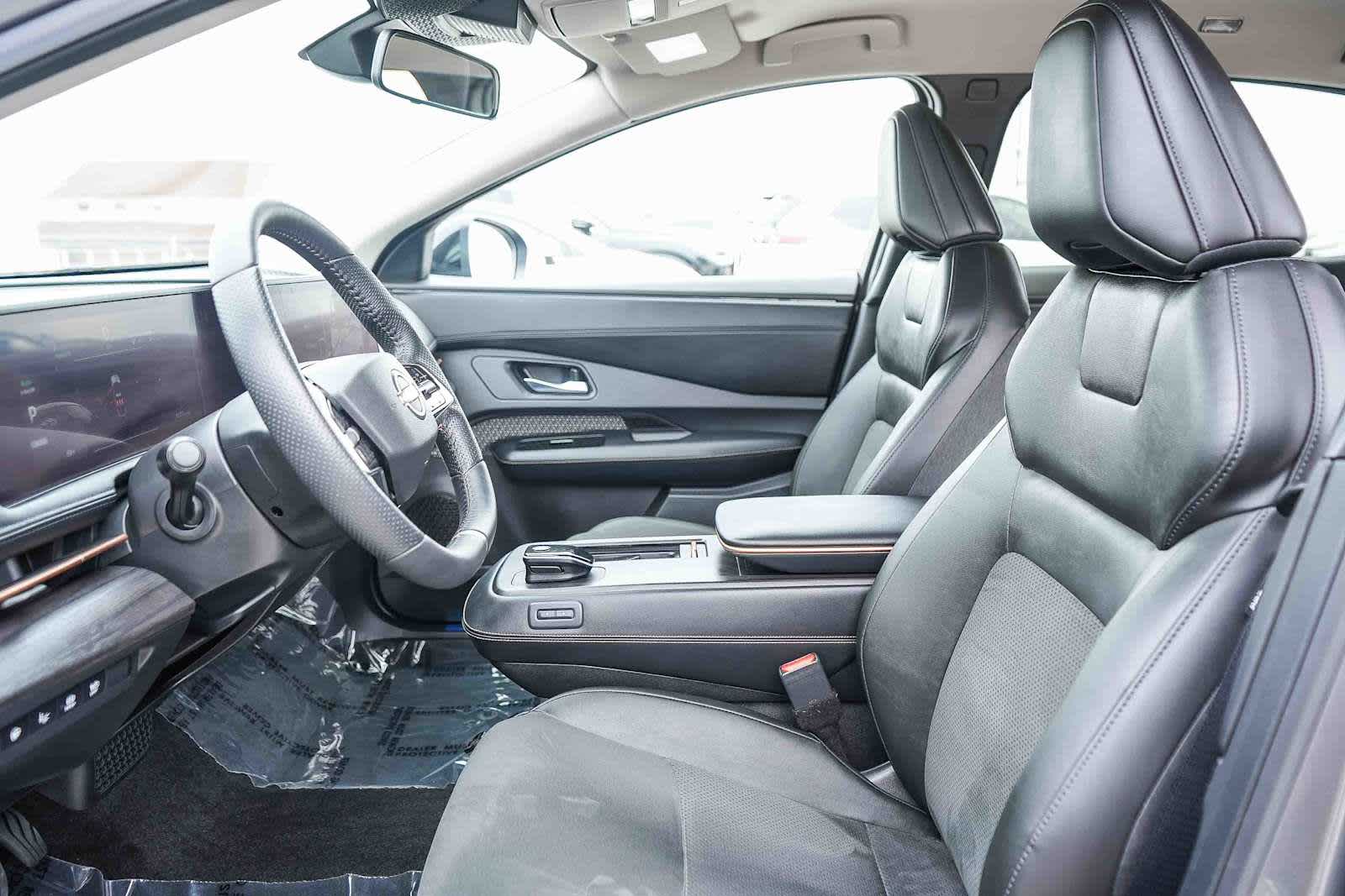 Thumbnail: 2025 Nissan Ariya - 17