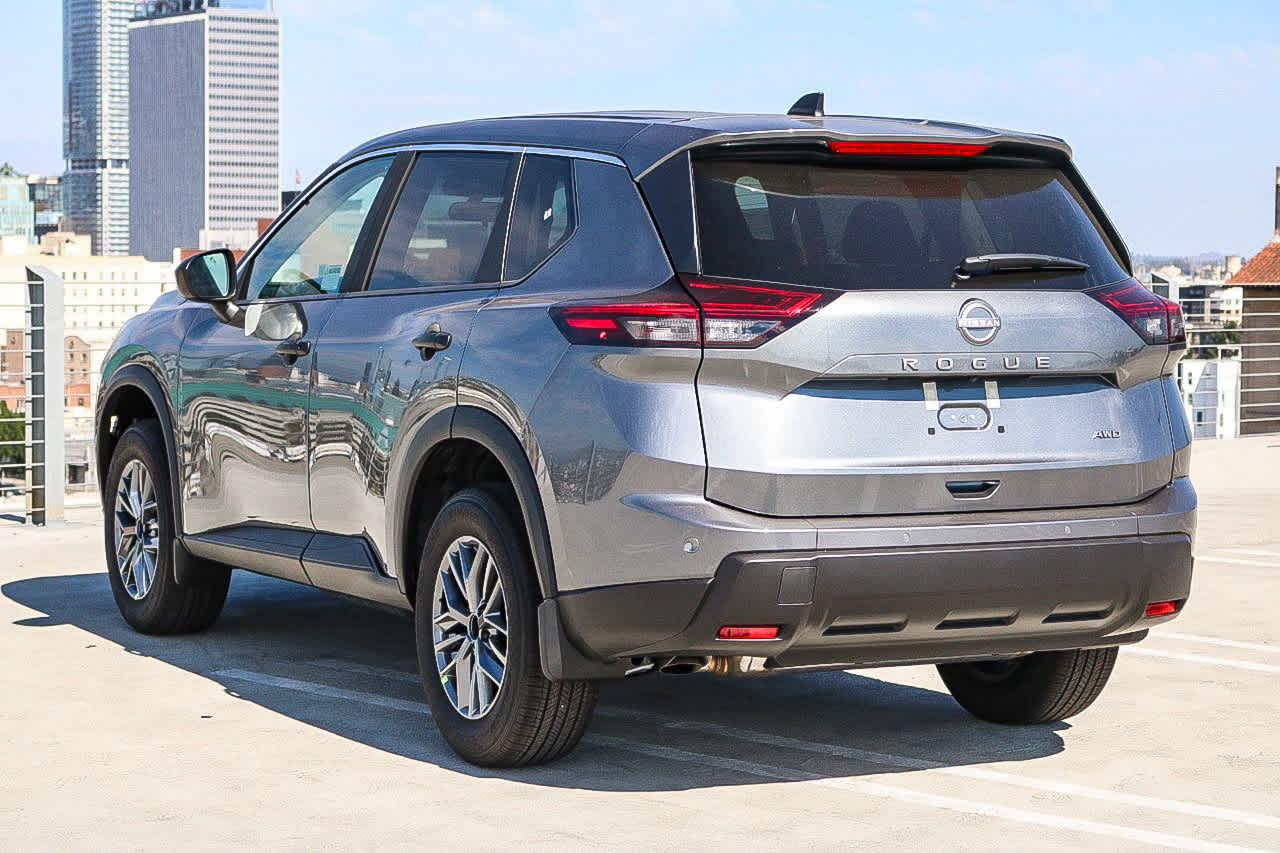 Thumbnail: 2026 Nissan Rogue - 8