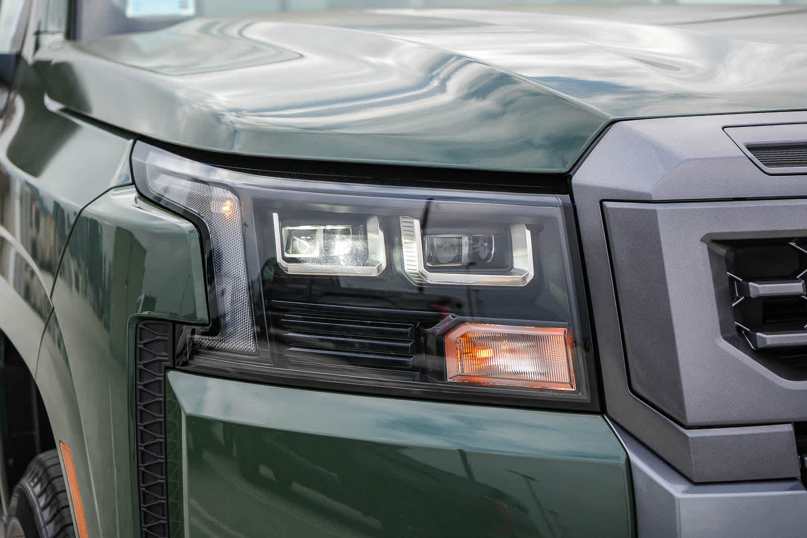Thumbnail: 2026 Nissan Frontier - 4