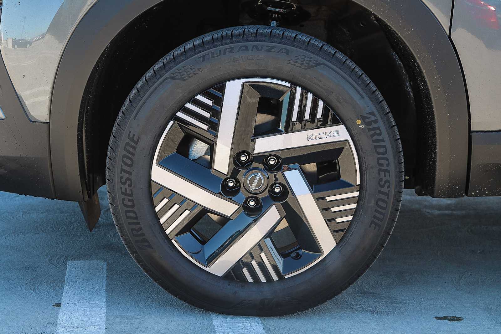 Thumbnail: 2025 Nissan Kicks - 11