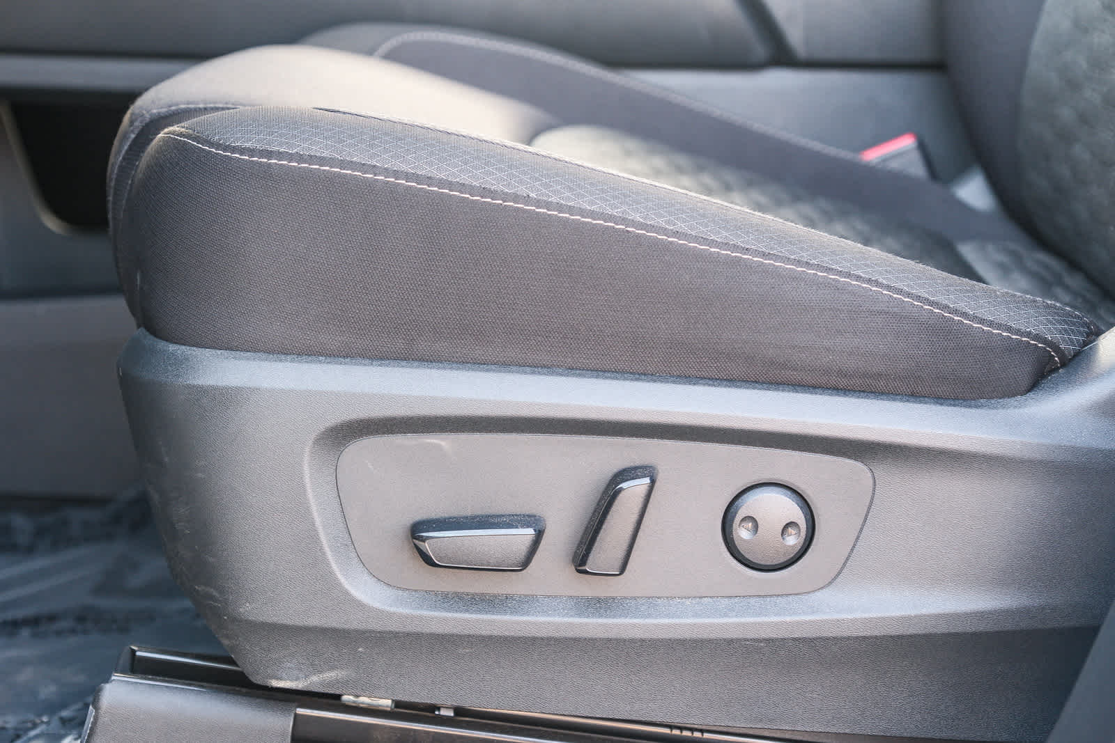 Thumbnail: 2024 Nissan Pathfinder - 24