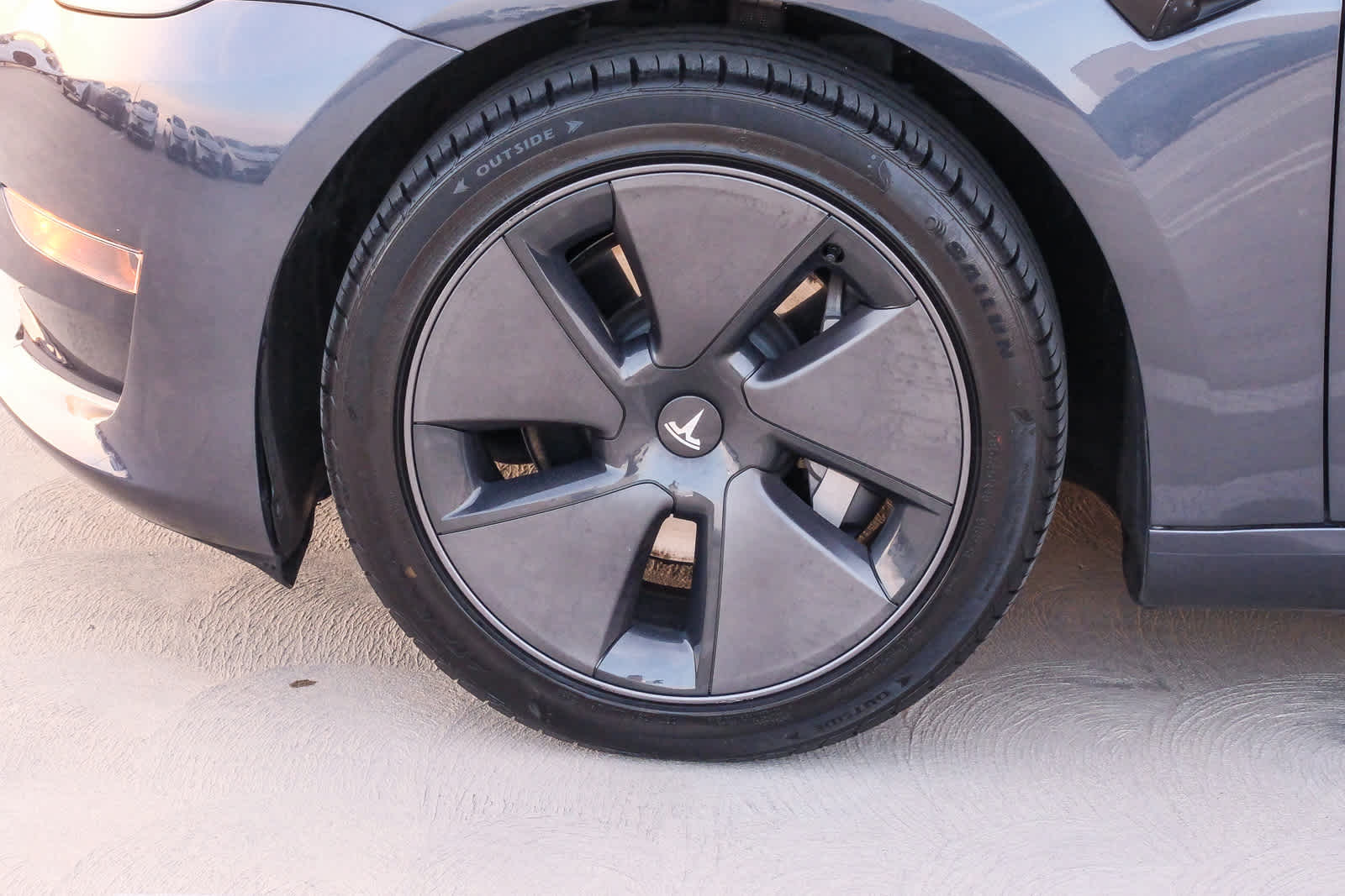 Thumbnail: 2023 Tesla Model 3 - 10