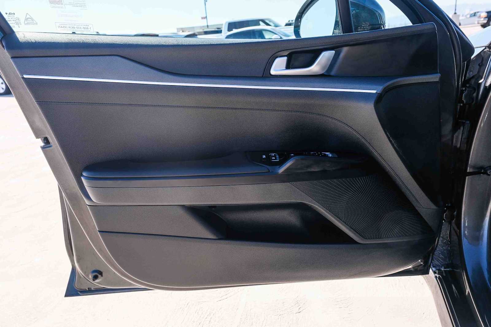 Thumbnail: 2025 Kia K5 - 22