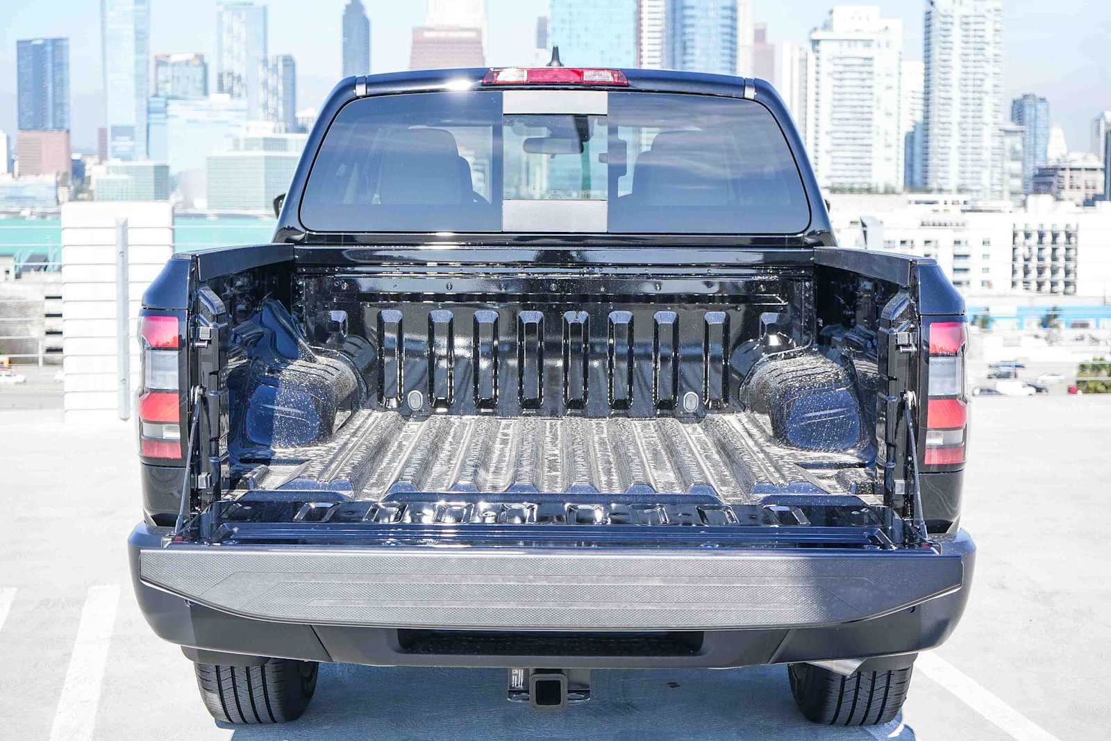 Thumbnail: 2026 Nissan Frontier - 12