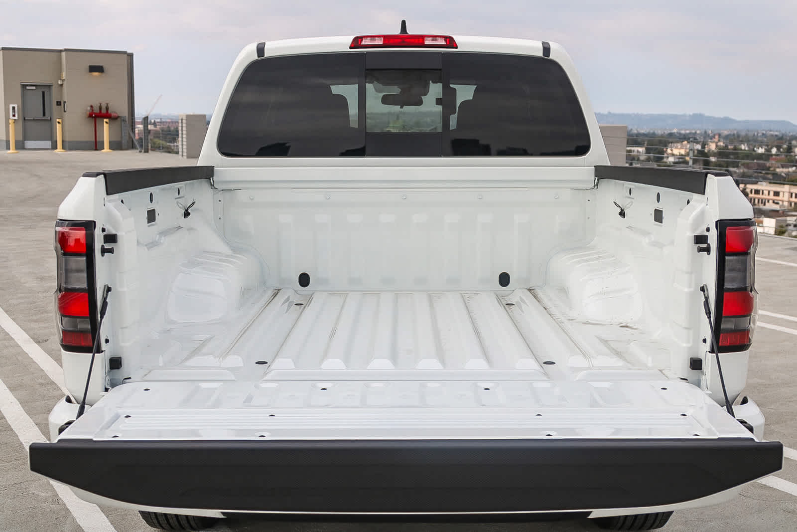 Thumbnail: 2025 Nissan Frontier - 12