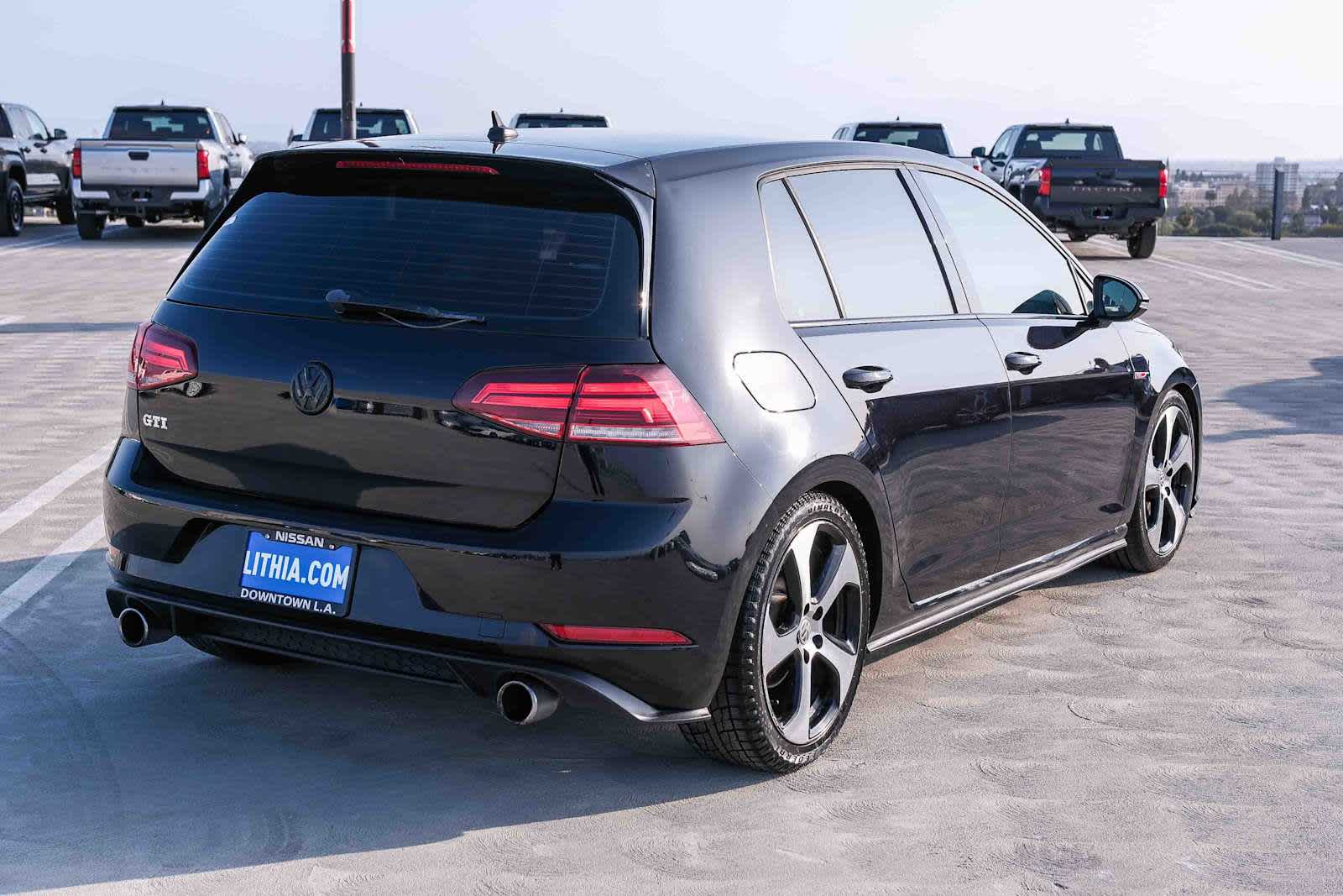 Thumbnail: 2018 Volkswagen Golf - 4