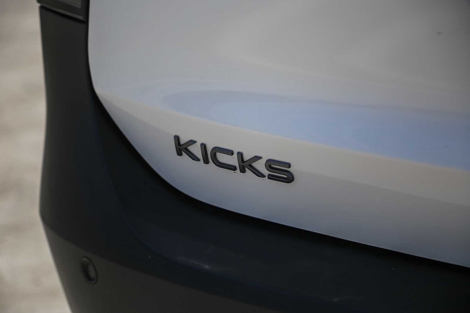 Thumbnail: 2026 Nissan Kicks - 10