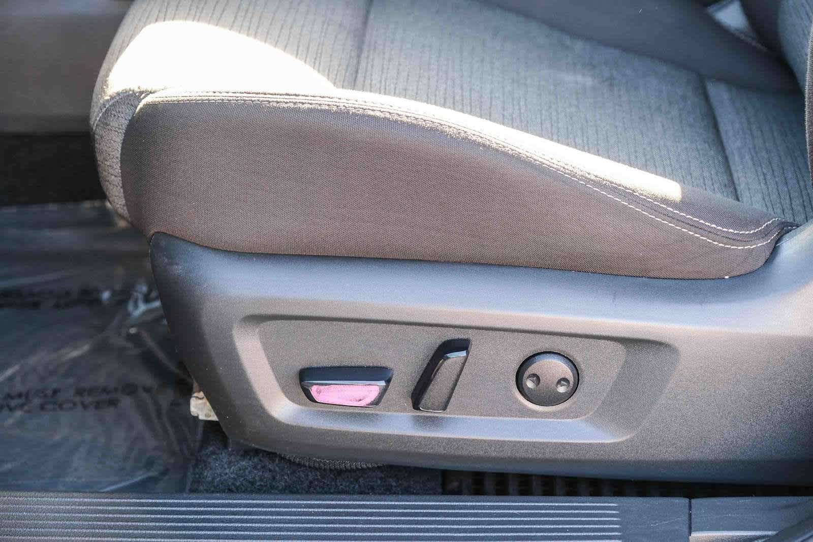 Thumbnail: 2023 Nissan Rogue - 20