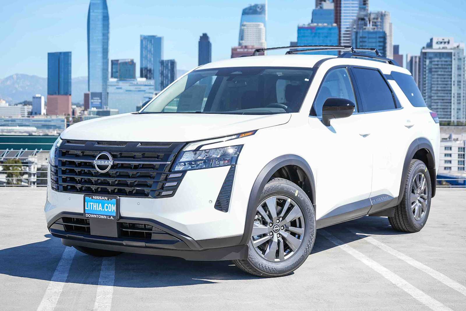 Thumbnail: 2026 Nissan Pathfinder - 1