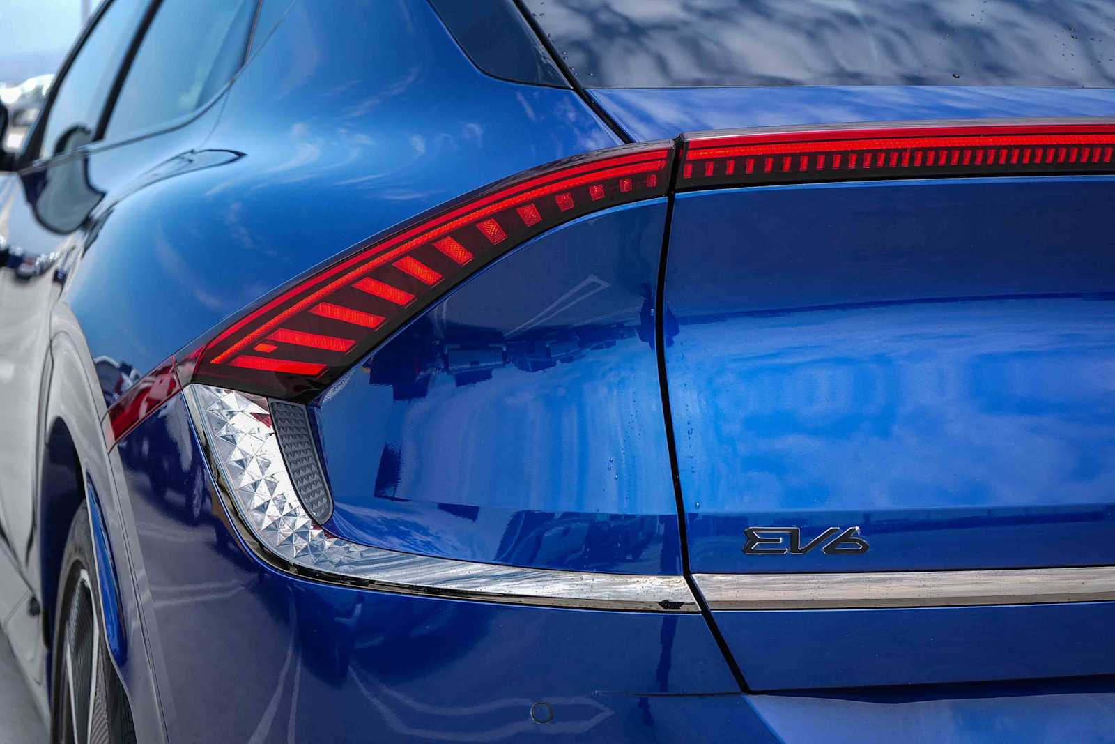 Thumbnail: 2022 Kia EV6 - 9