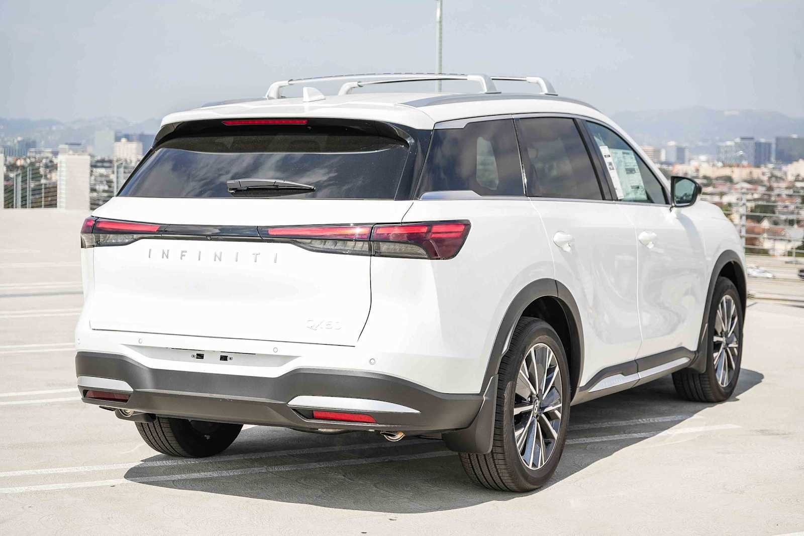 Thumbnail: 2026 INFINITI QX60 - 6