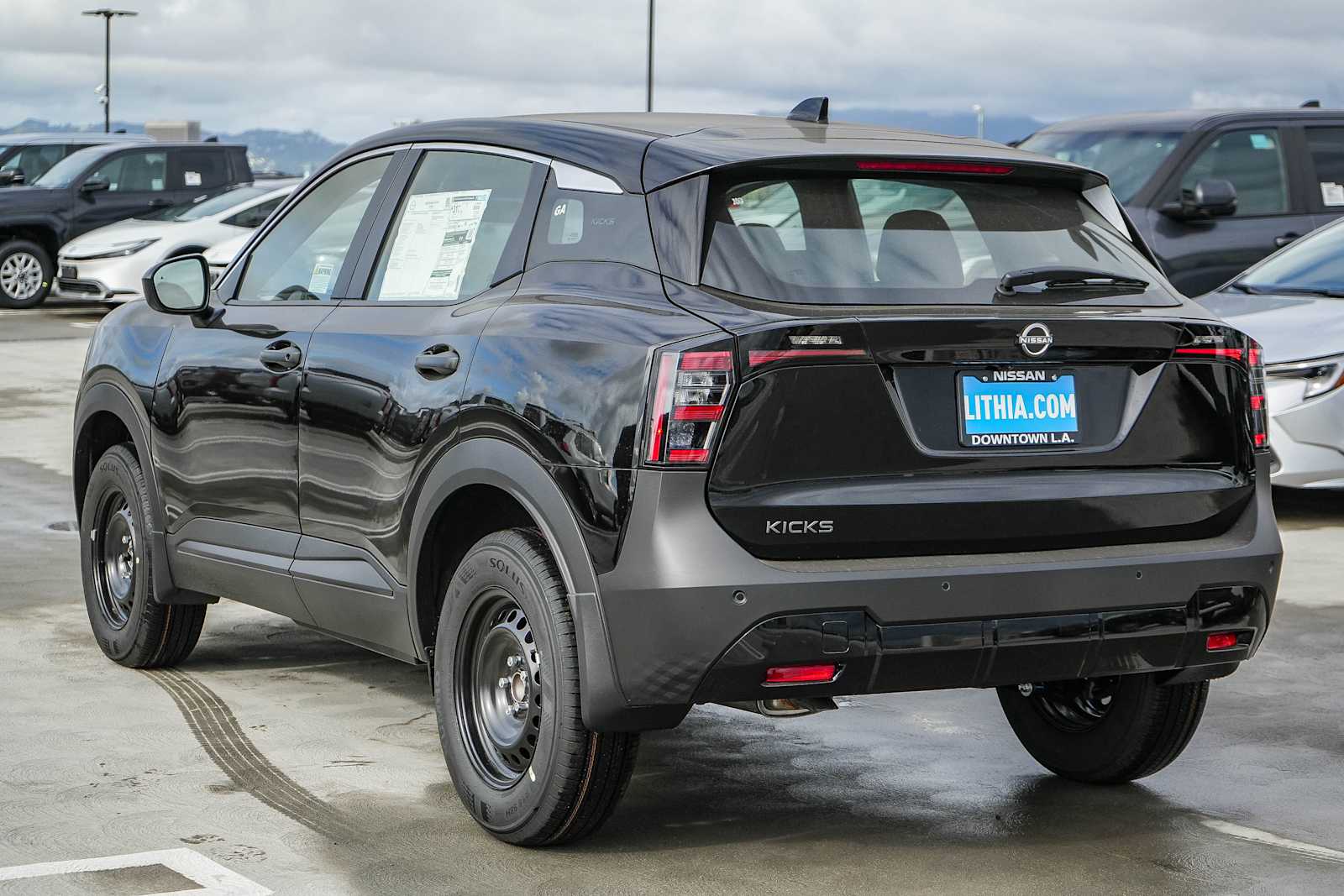 Thumbnail: 2026 Nissan Kicks - 8