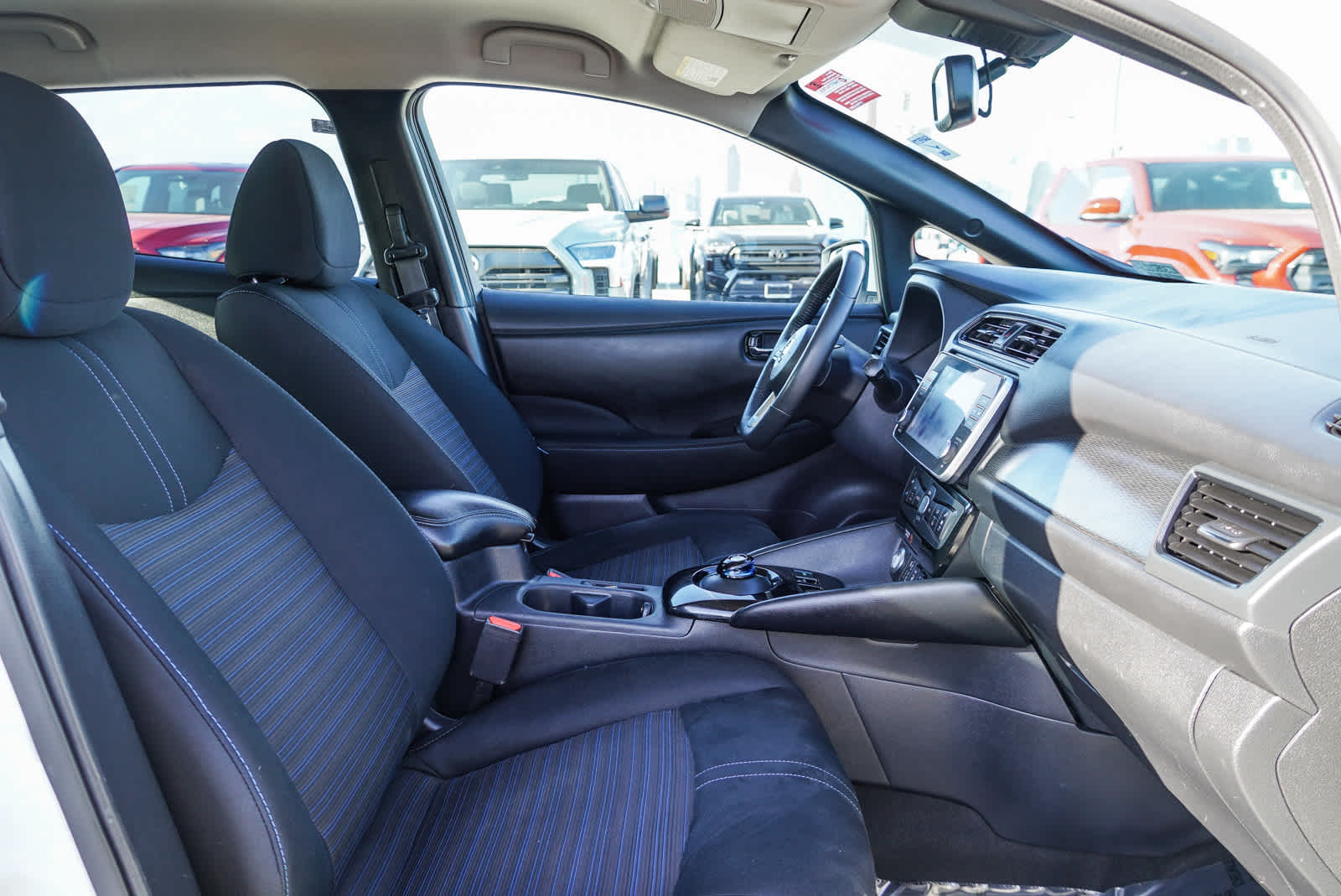 Thumbnail: 2020 Nissan Leaf - 18