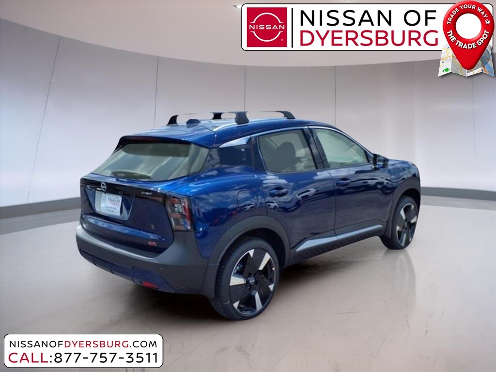 2025 Nissan Kicks SR photo 3