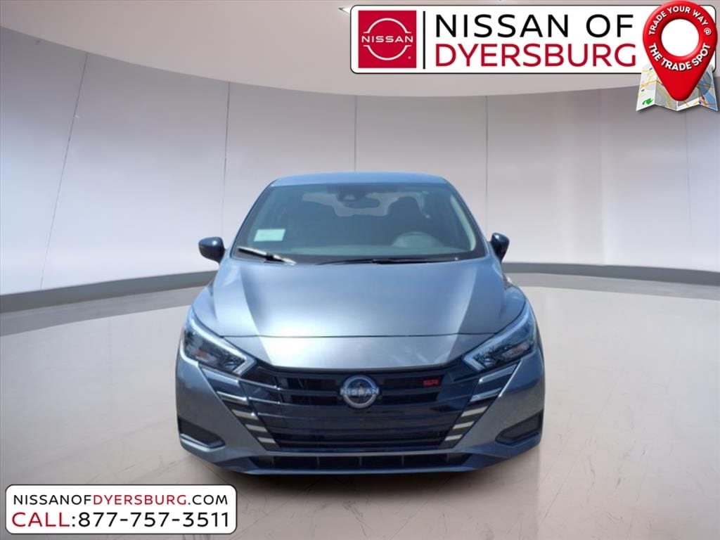 2025 Nissan Versa Sedan SR - Photo 8