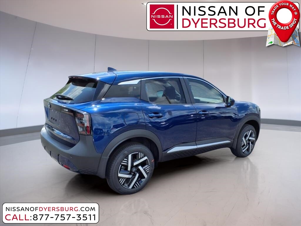 2025 Nissan Kicks SV photo 3