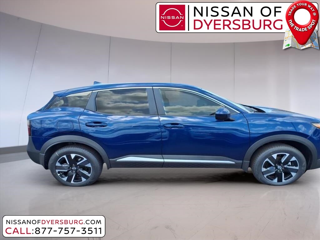 2025 Nissan Kicks SV photo 2