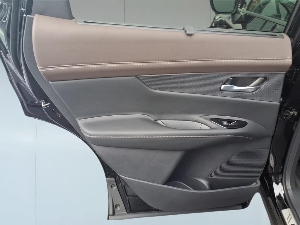 2026 Nissan Murano Platinum - Photo 24