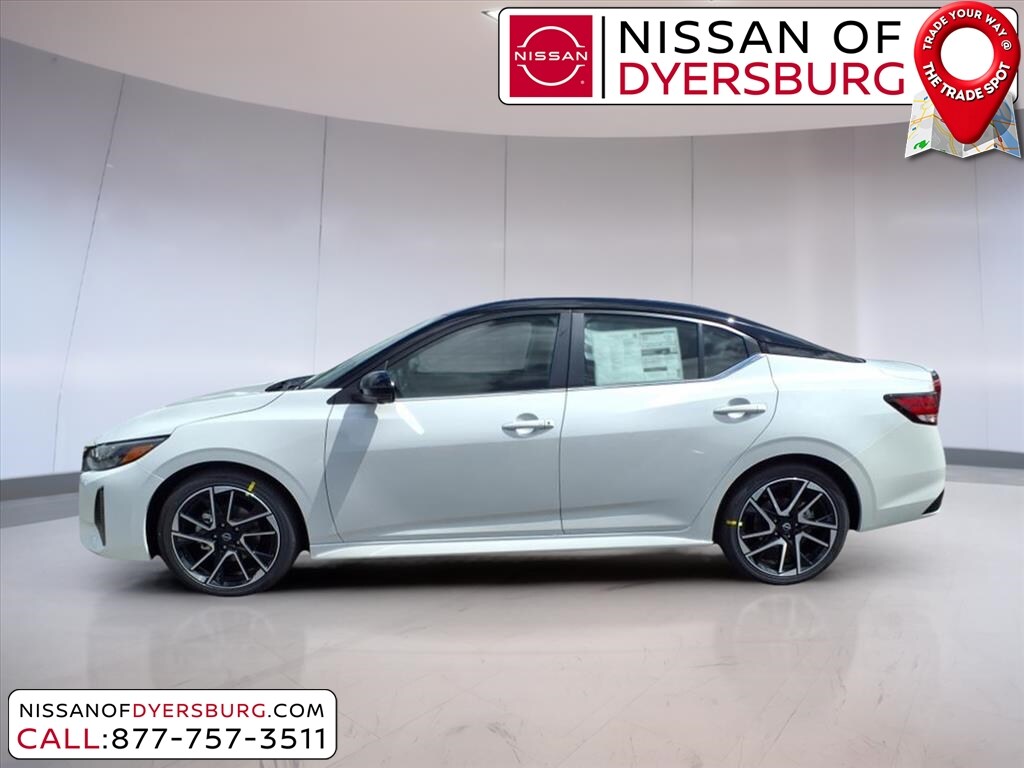 2025 Nissan Sentra SR photo 4