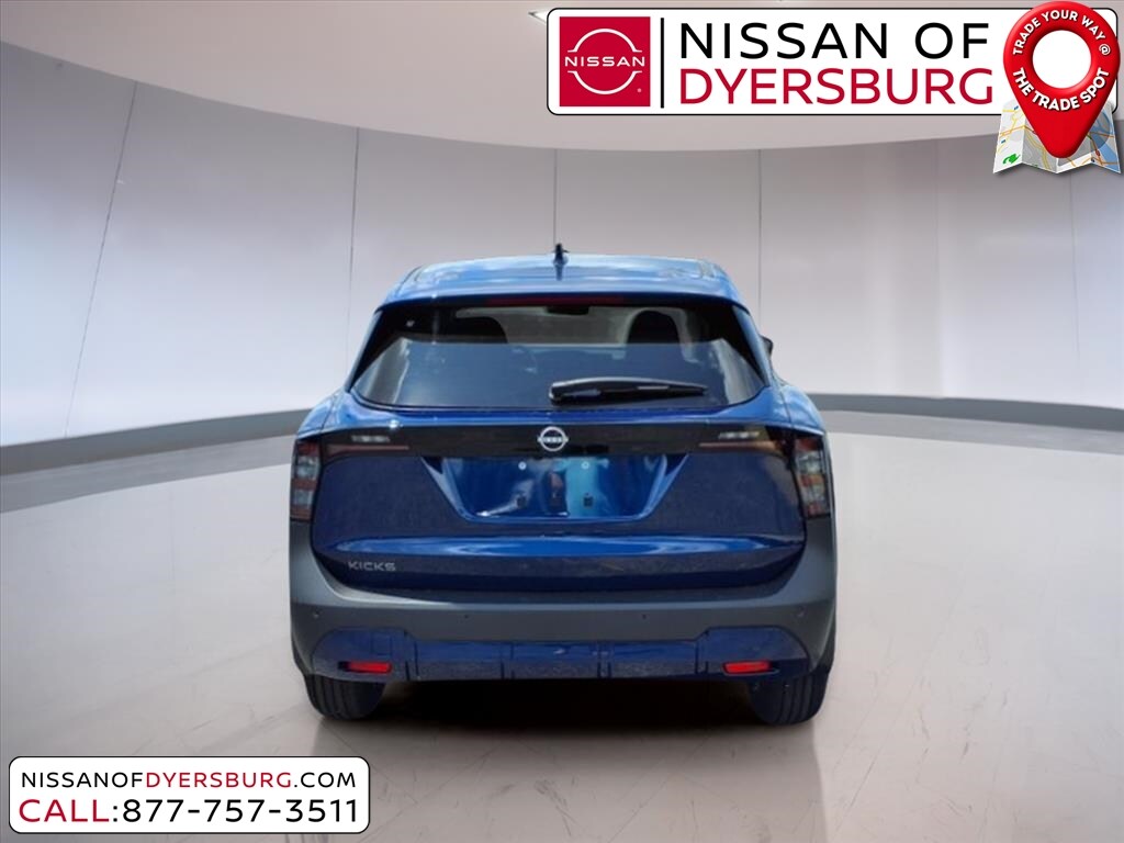 2025 Nissan Kicks SV photo 4