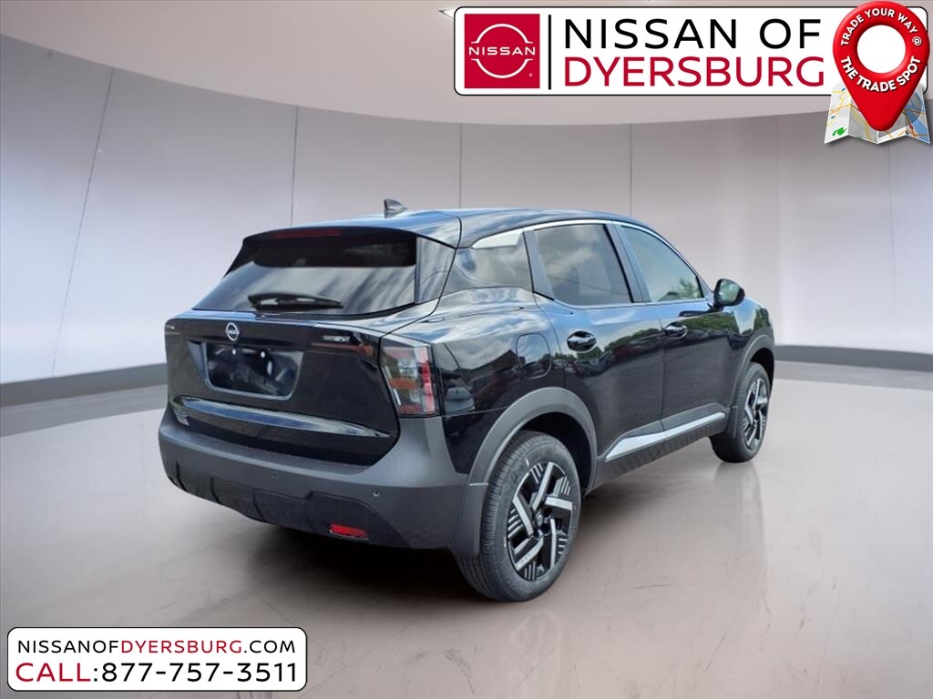 2025 Nissan Kicks SV photo 4