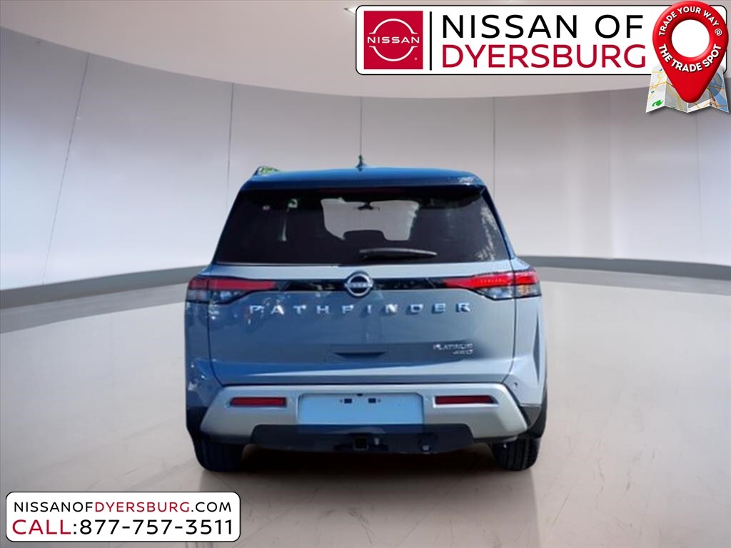 2025 Nissan Pathfinder Platinum photo 4