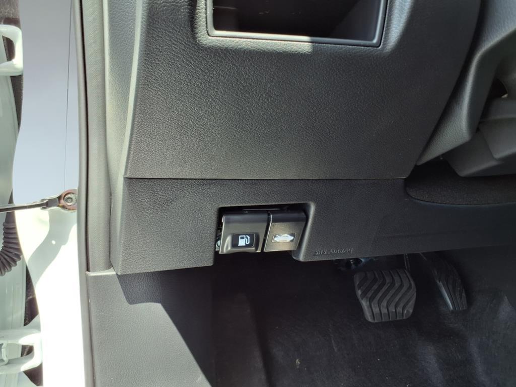 2025 Nissan Versa Sedan SV - Photo 10