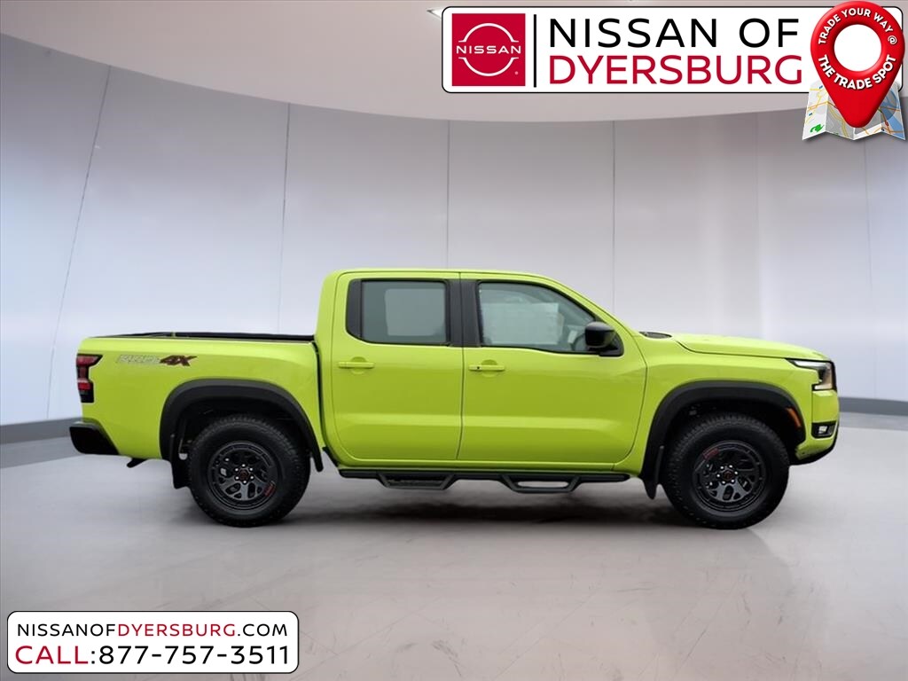 2026 Nissan Frontier PRO-4X photo 2
