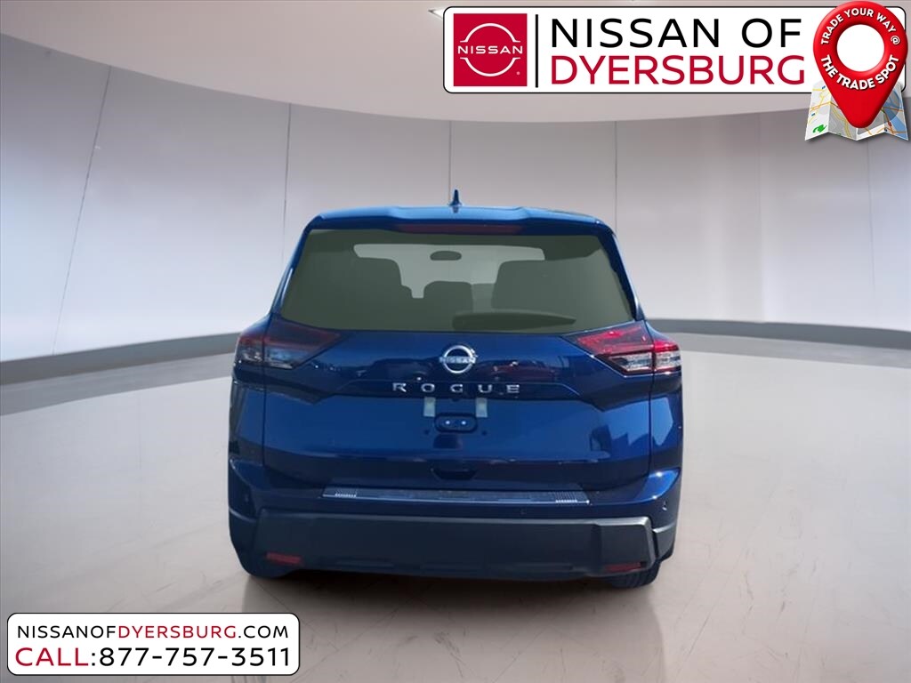 2026 Nissan Rogue SV photo 2