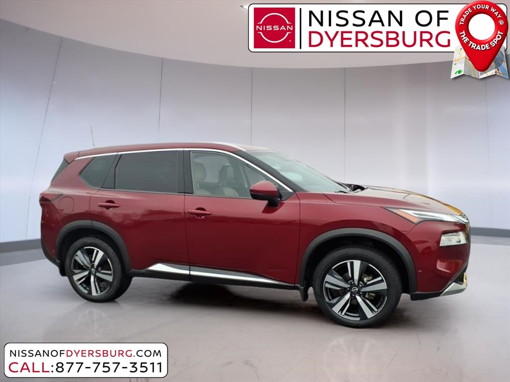 2022 Nissan Rogue Platinum's photo