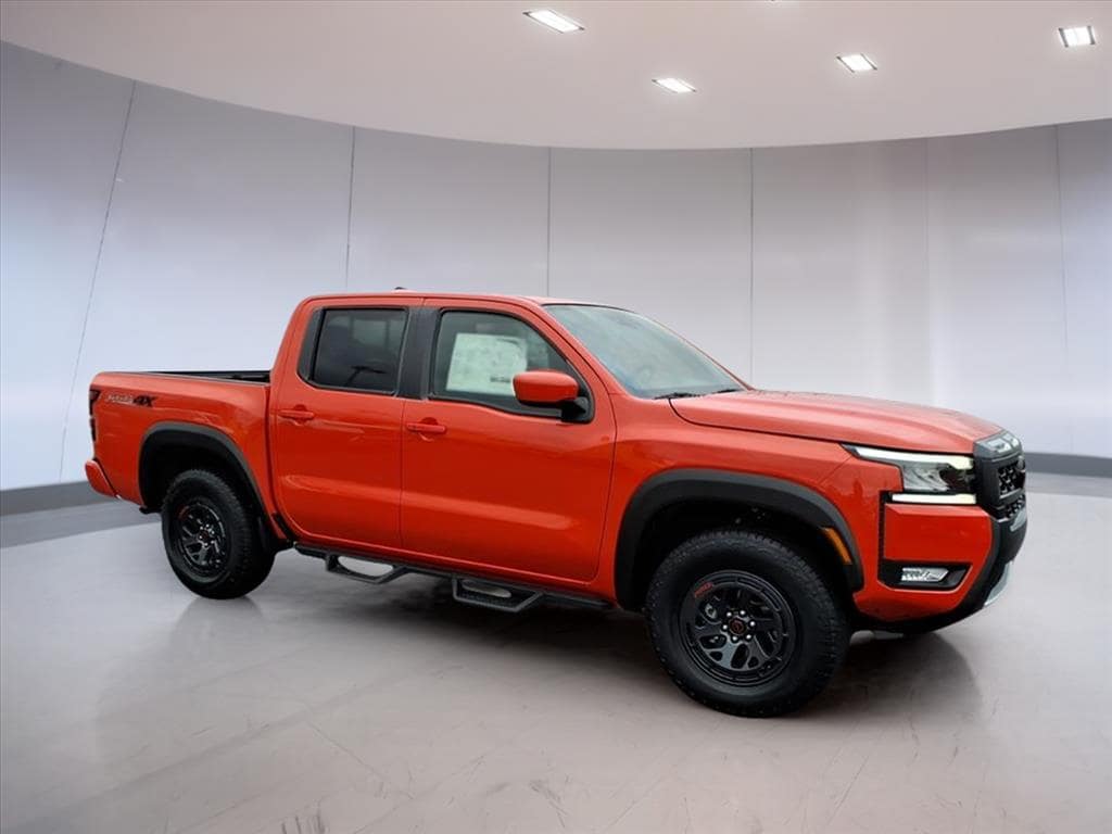 2026 Nissan Frontier PRO-4X's photo